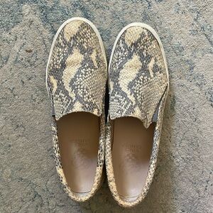 Vince Camuto Sneakers